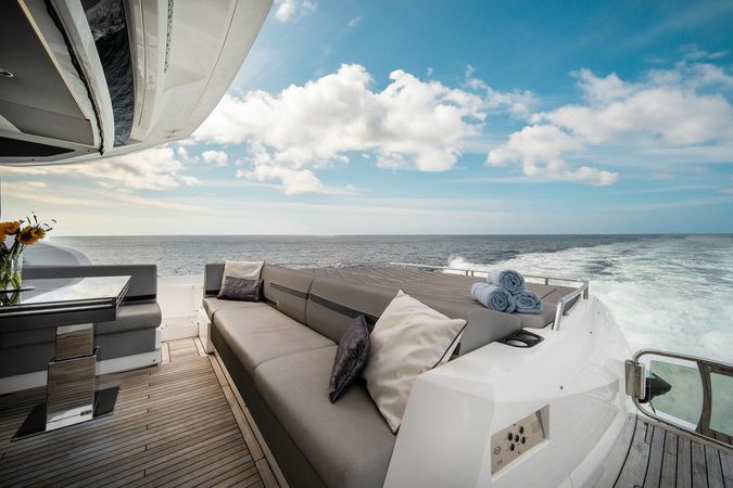 Sunseeker 74 | Below Deck
