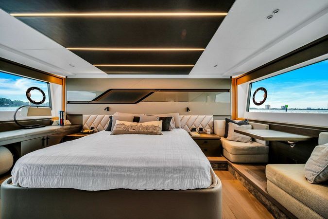 Sunseeker 74 | Below Deck