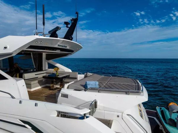 Sunseeker 74 | Below Deck