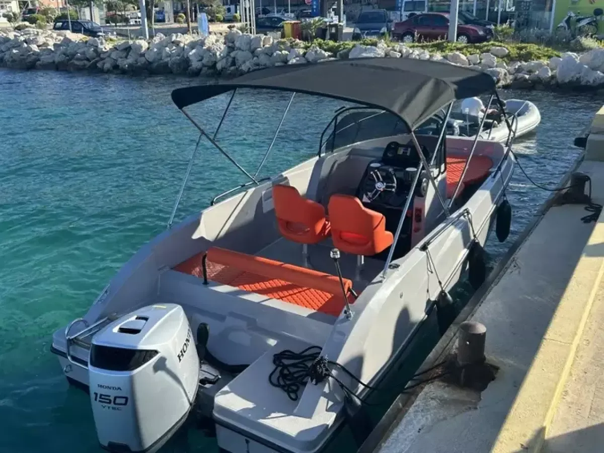 Quicksilver 675 Activ | 24