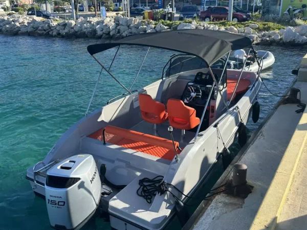 Quicksilver 675 Activ | 24