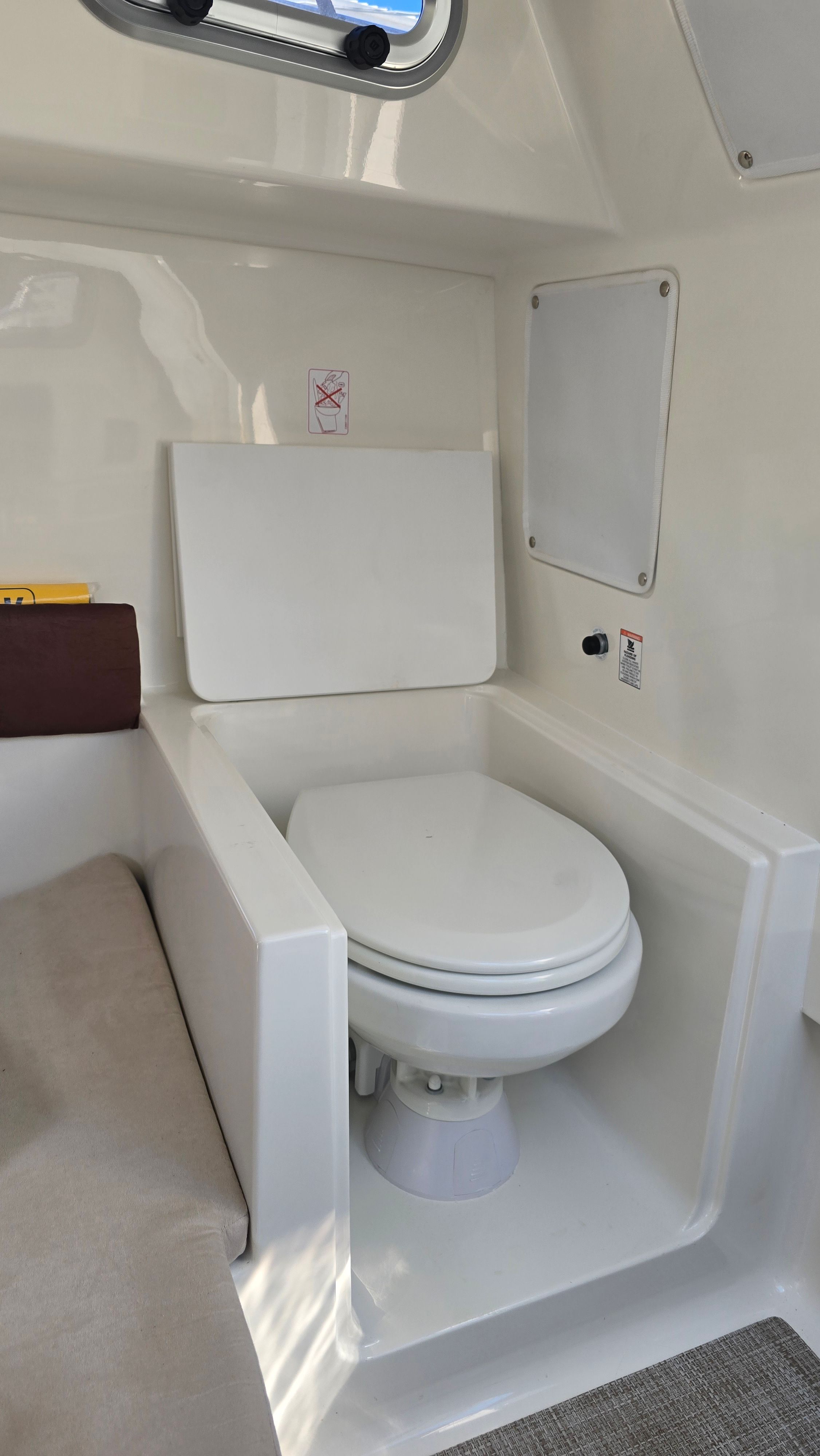 Atlantic Marine Suncruiser 690 | Brod