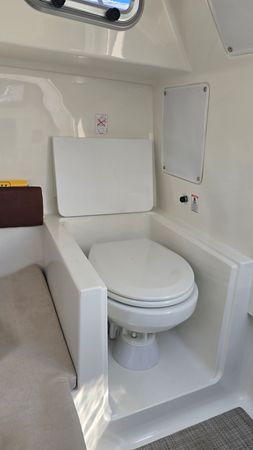 Atlantic Marine Suncruiser 690 | Brod