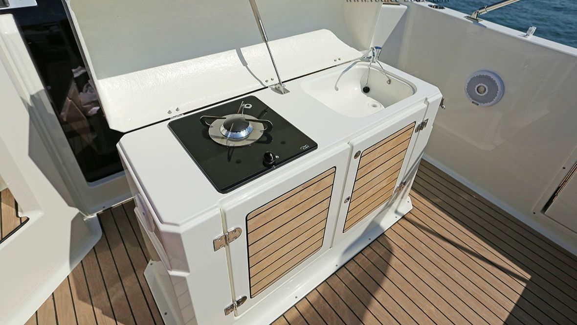 Atlantic Marine 730 | Lady Blue