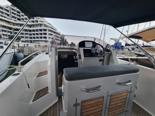 Atlantic Marine 730 | Lady Blue