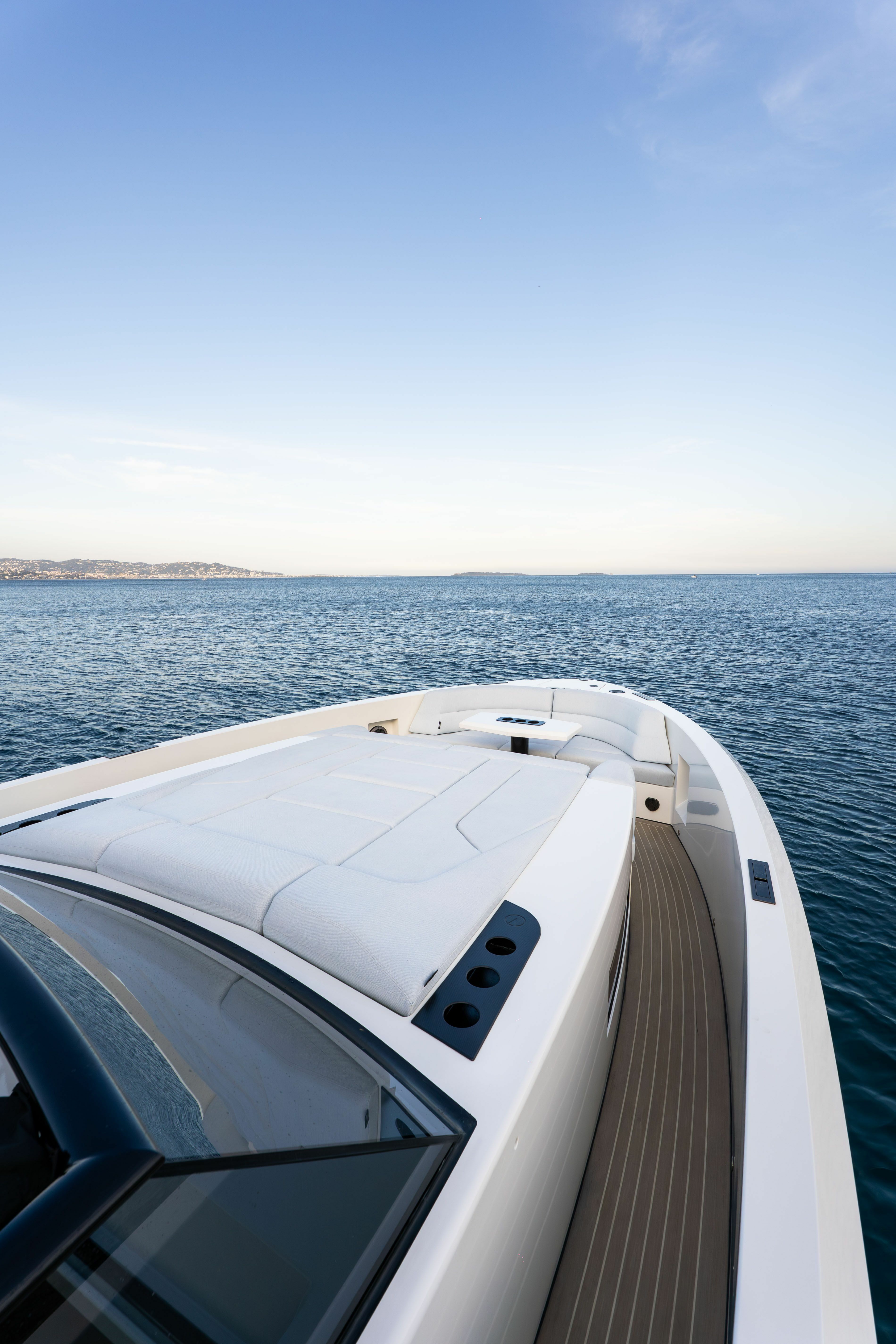 Vanquish VQ45 | Twinkle