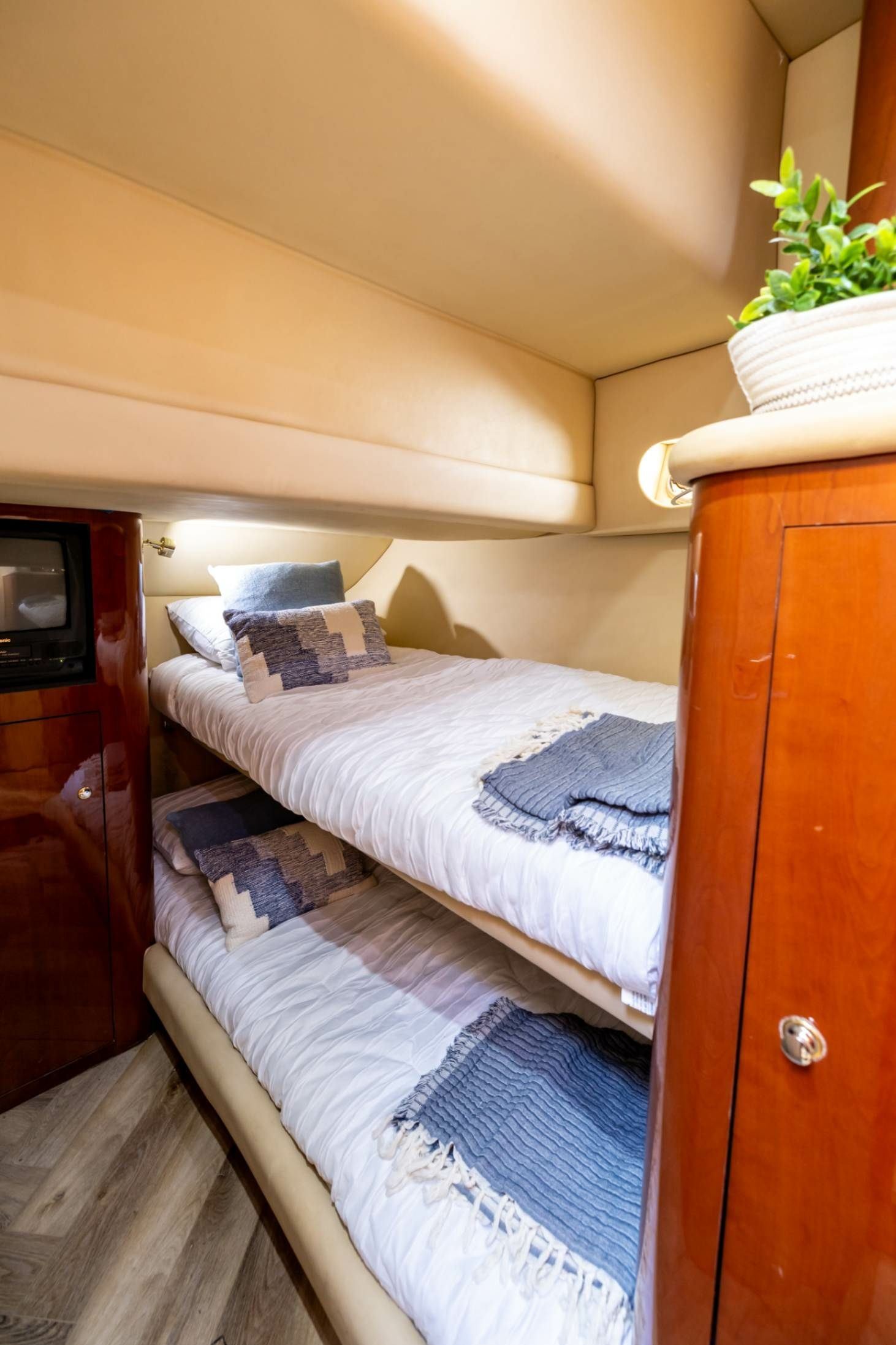 Sea Ray 600 | Bella Jolie