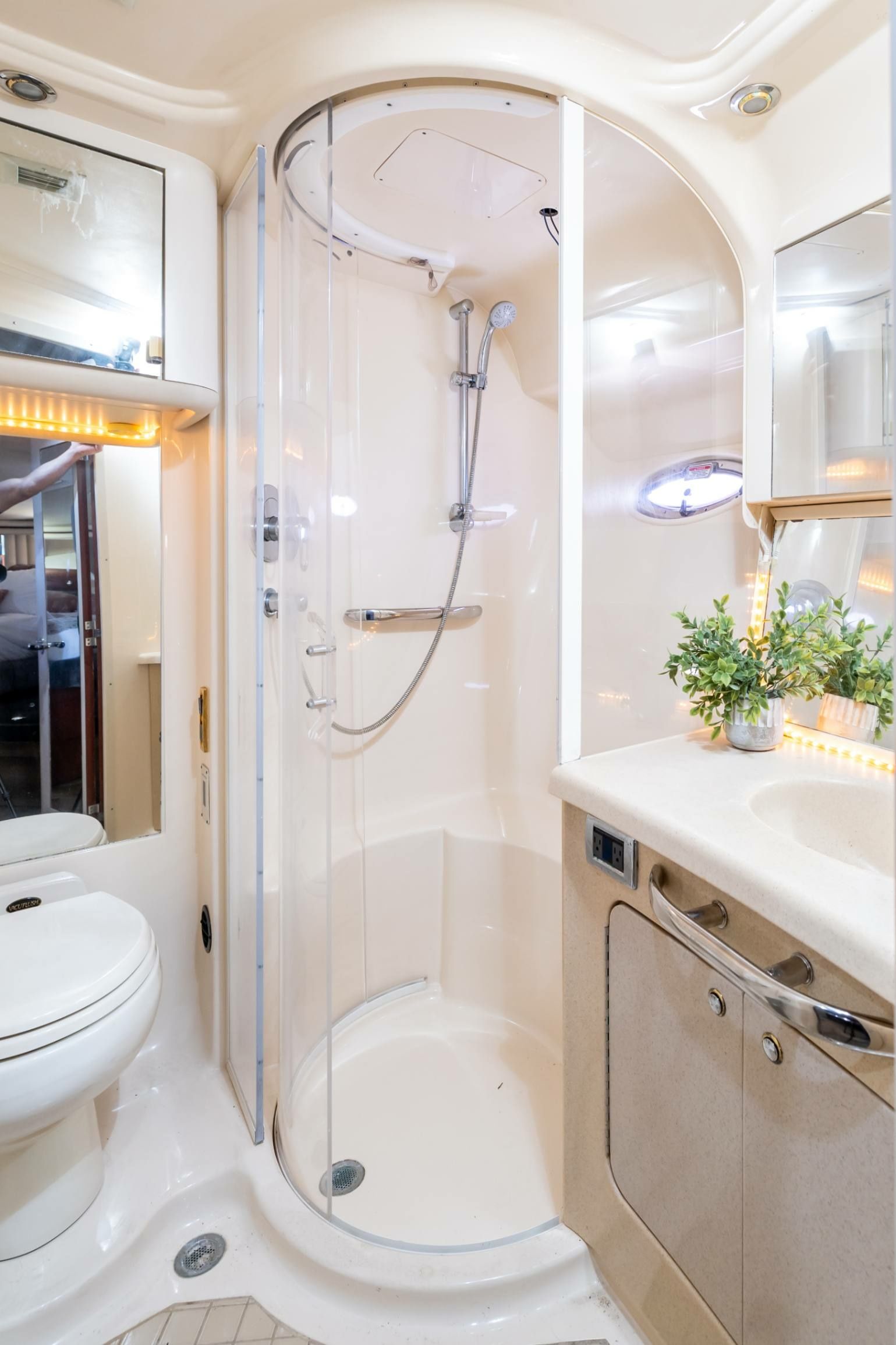 Sea Ray 600 | Bella Jolie