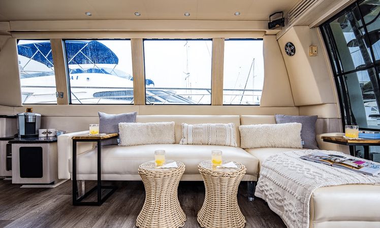 Carver 570 | Happiest Ours