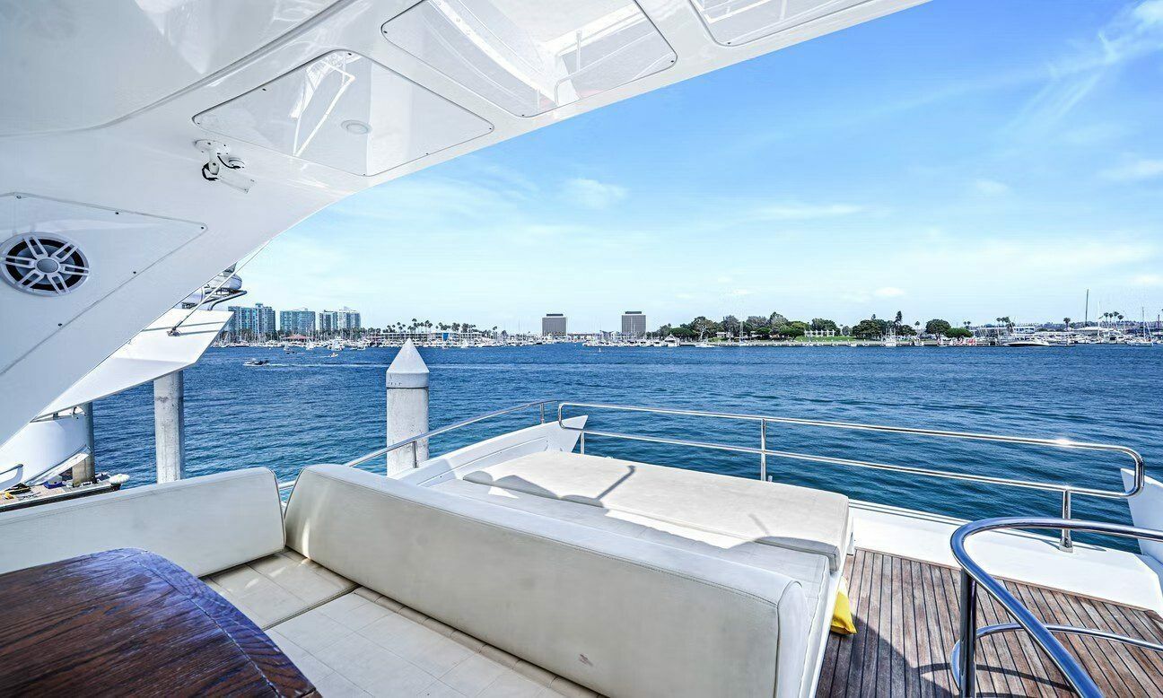 Azimut 64 Fly | Princessa