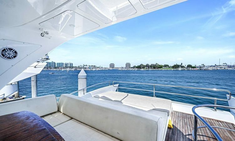 Azimut 64 Fly | Princessa