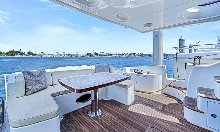 Azimut 64 Fly | Princessa