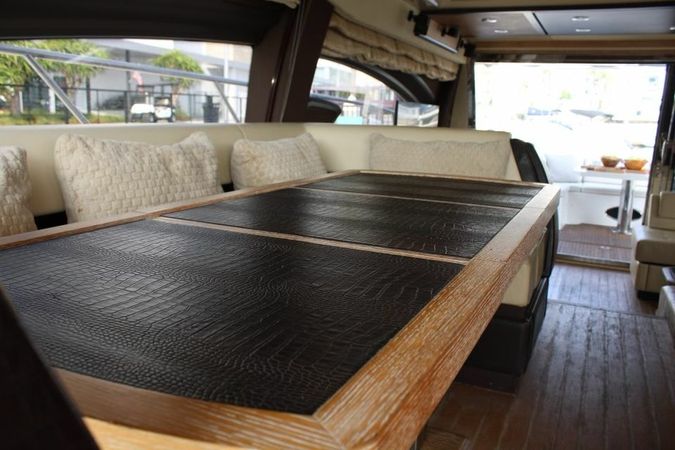 Azimut 64 Fly | Princessa