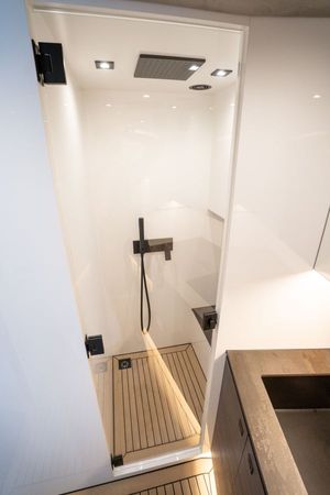 Vanquish 58 | Eleven