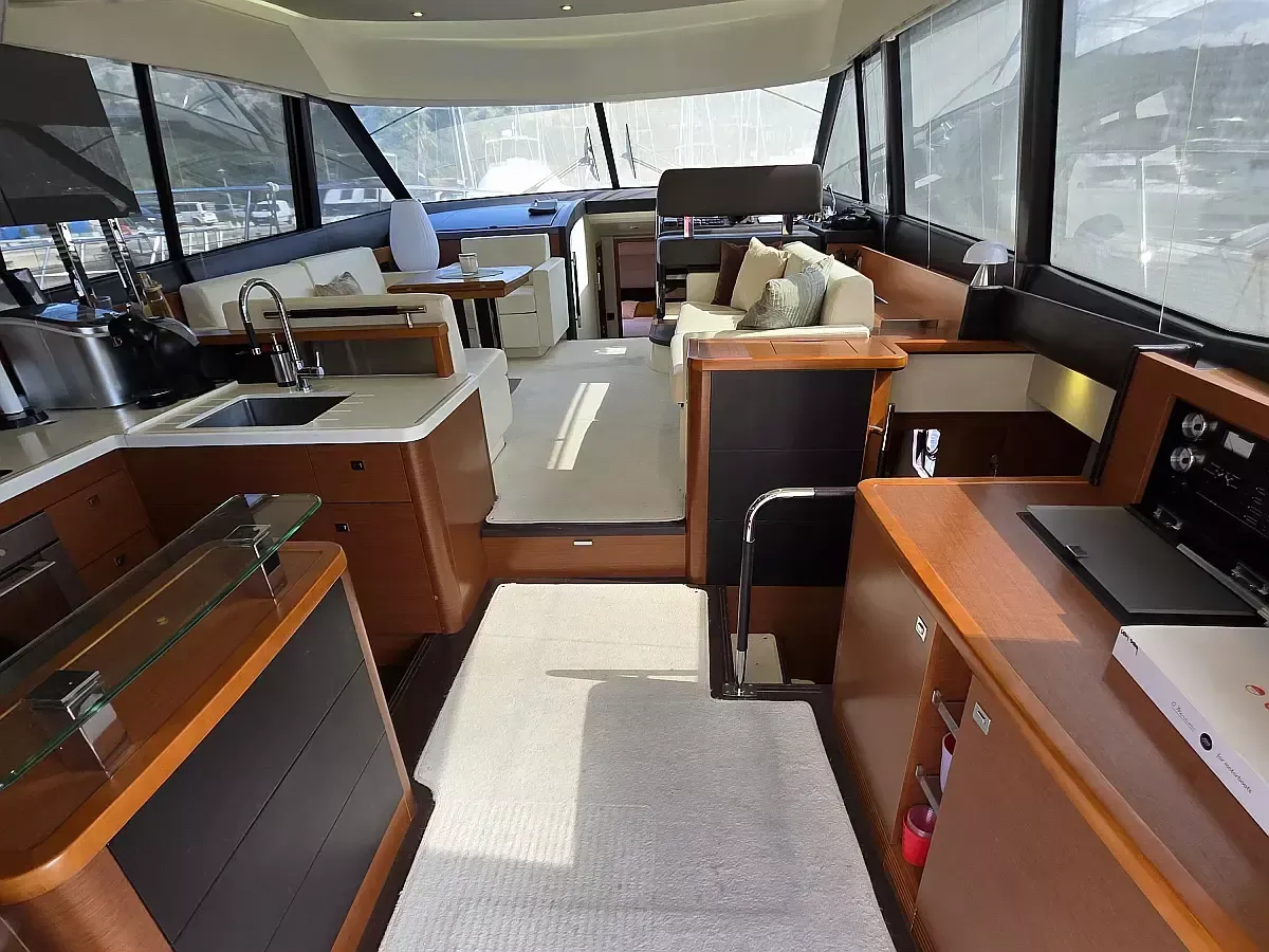 Jeanneau Prestige 550 | Very Berry