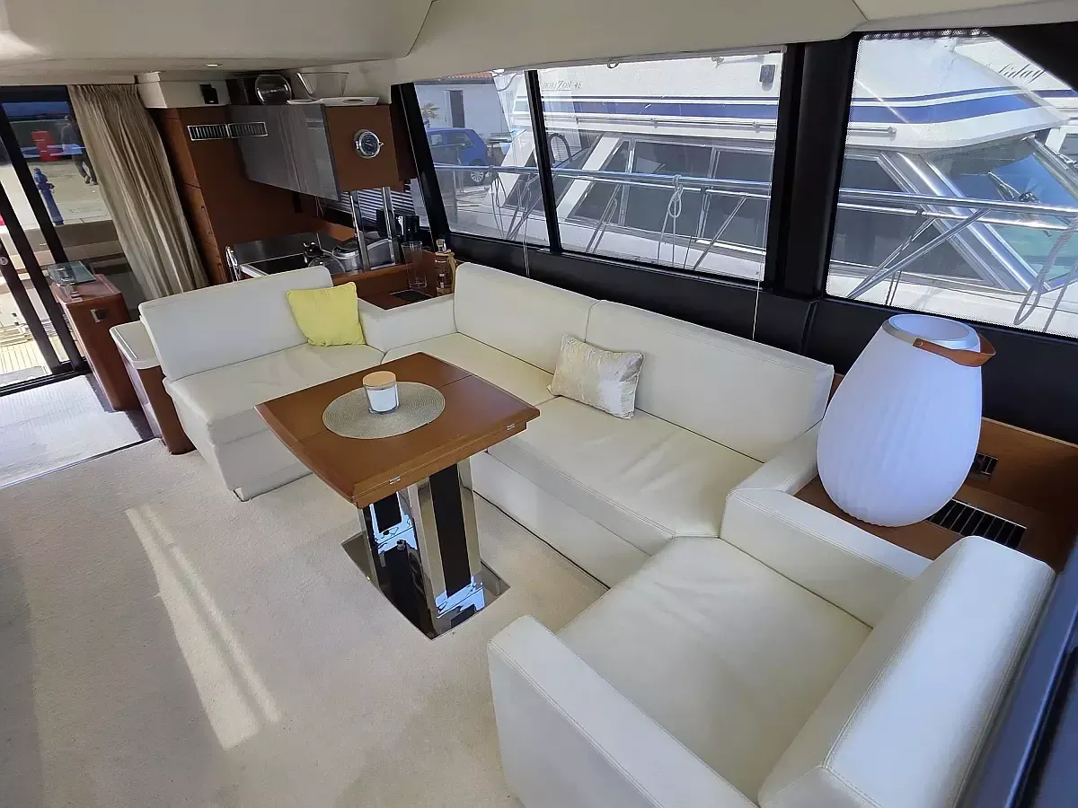 Jeanneau Prestige 550 | Very Berry