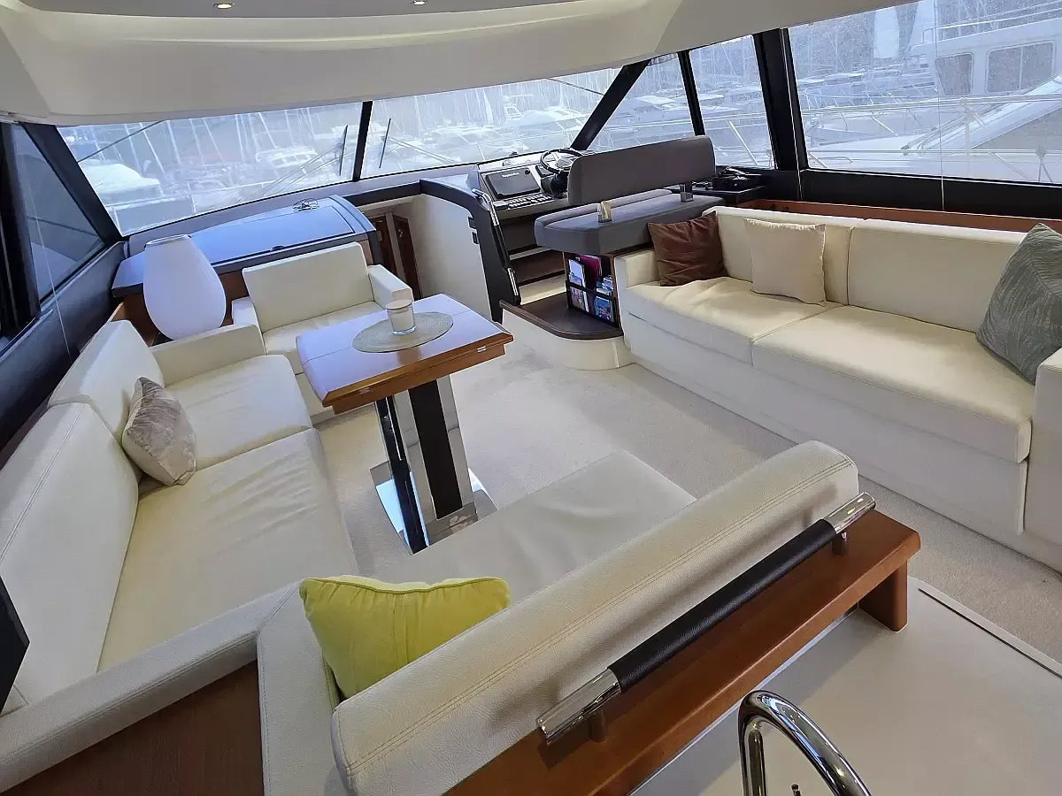Jeanneau Prestige 550 | Very Berry