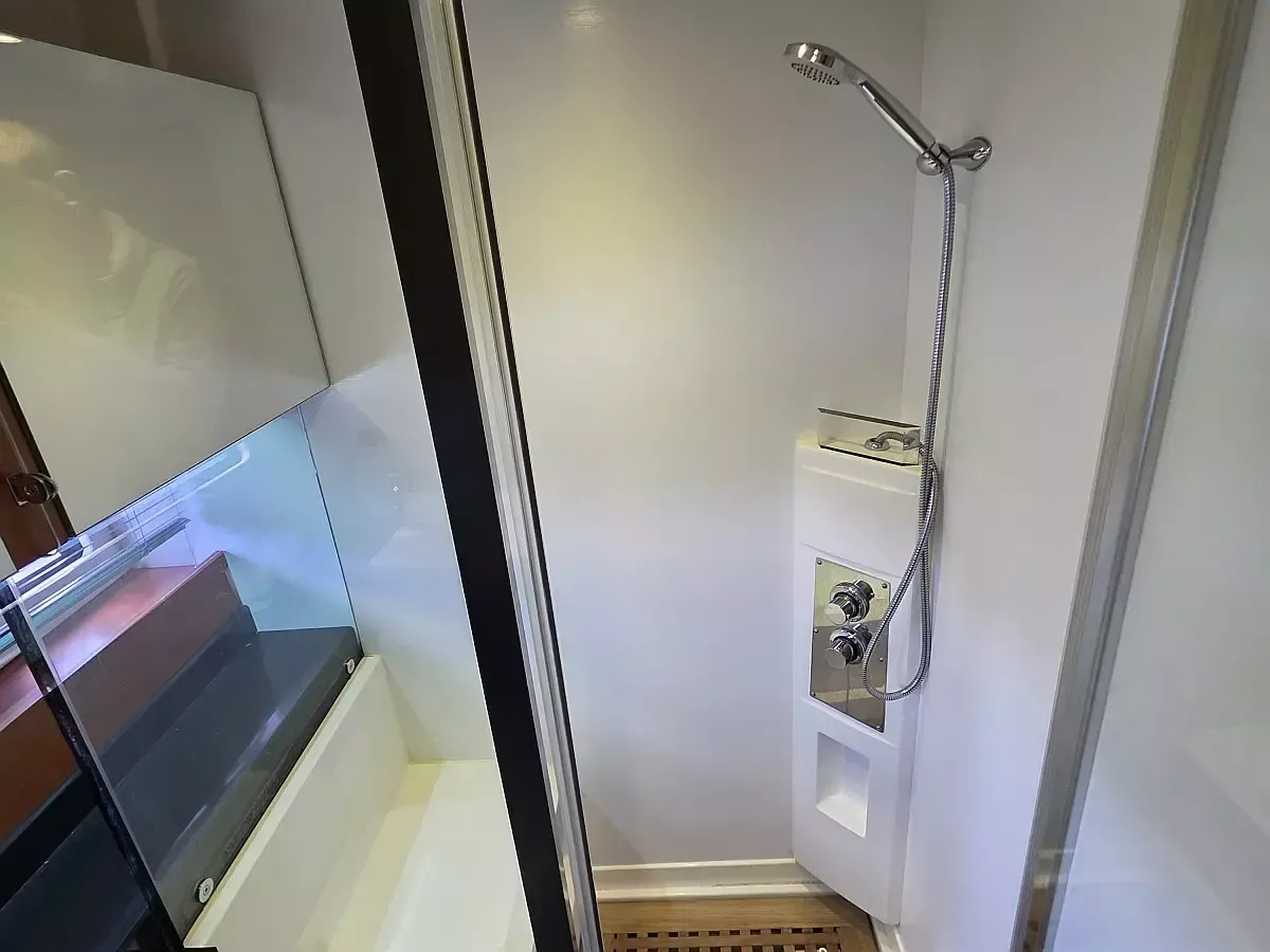 Jeanneau Prestige 550 | Very Berry
