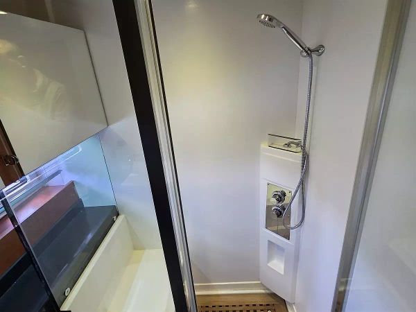 Jeanneau Prestige 550 | Very Berry