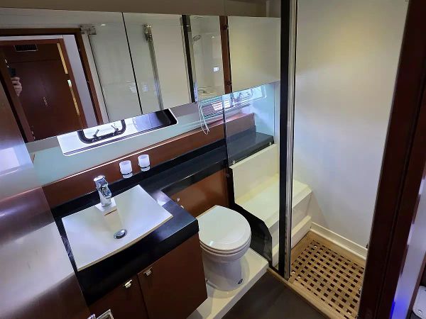 Jeanneau Prestige 550 | Very Berry