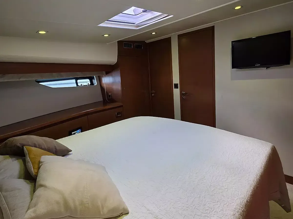 Jeanneau Prestige 550 | Very Berry