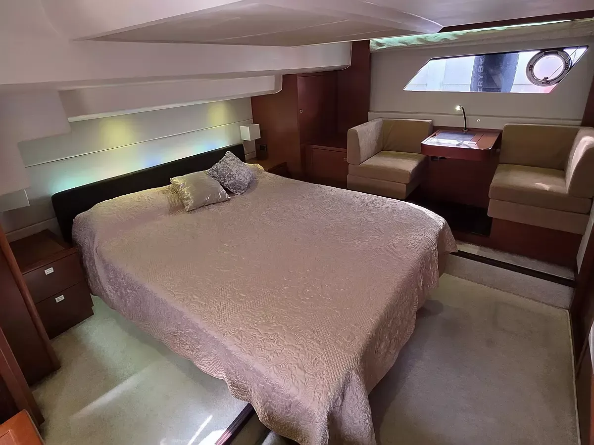 Jeanneau Prestige 550 | Very Berry