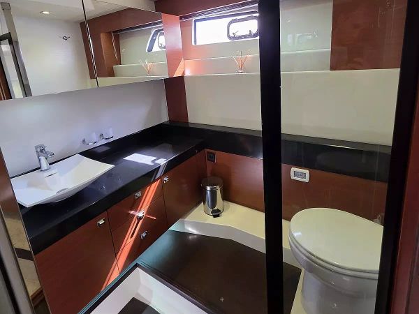 Jeanneau Prestige 550 | Very Berry