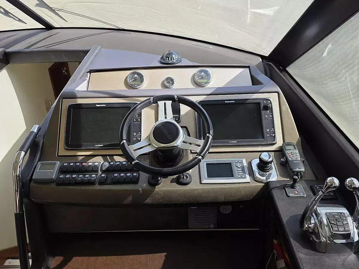 Jeanneau Prestige 550 | Very Berry