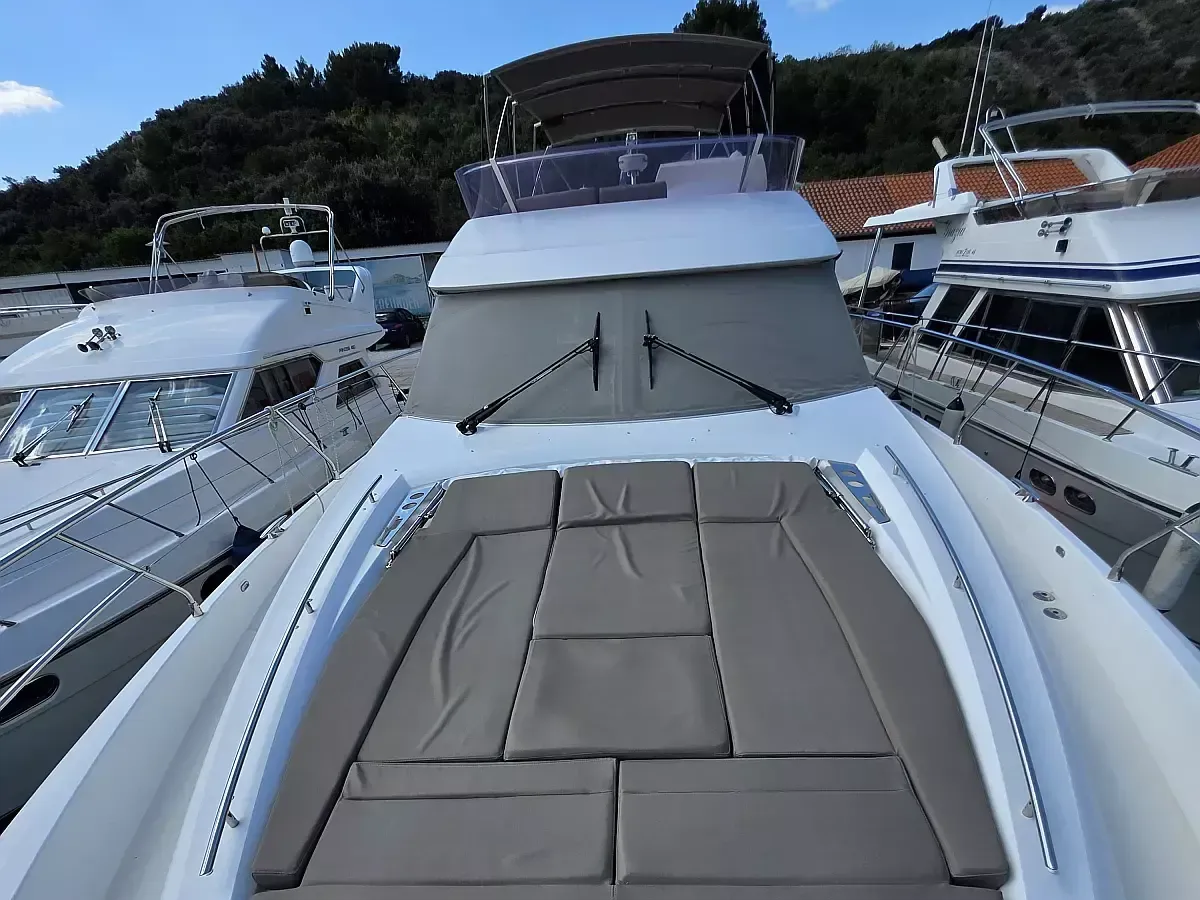 Jeanneau Prestige 550 | Very Berry