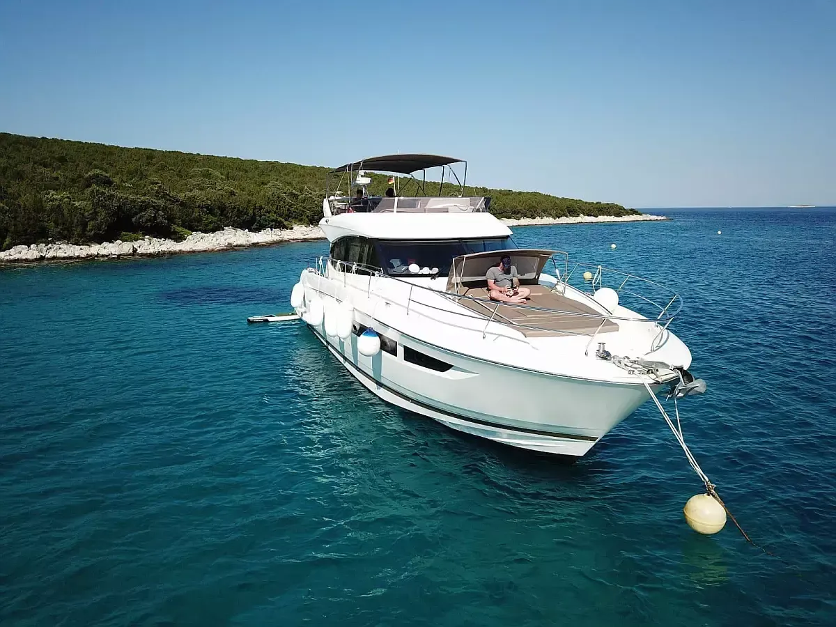 Jeanneau Prestige 550 | Very Berry
