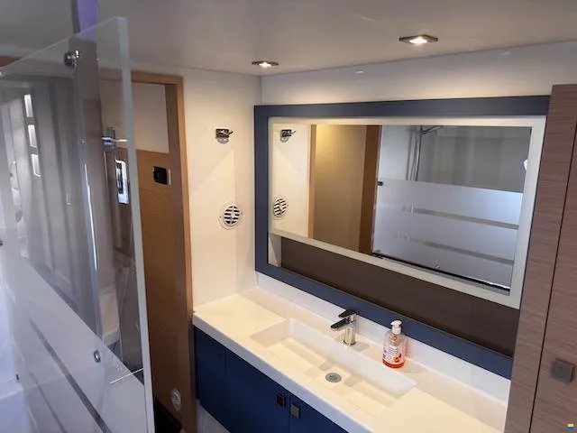 Fountaine Pajot Astrea 42 | Kahuna