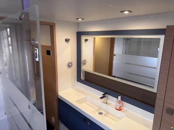 Fountaine Pajot Astrea 42 | Kahuna