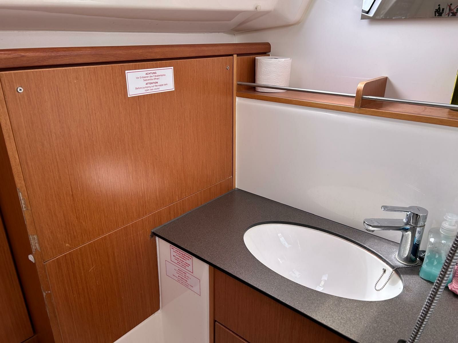 Bavaria Cruiser 37 | Scorpio