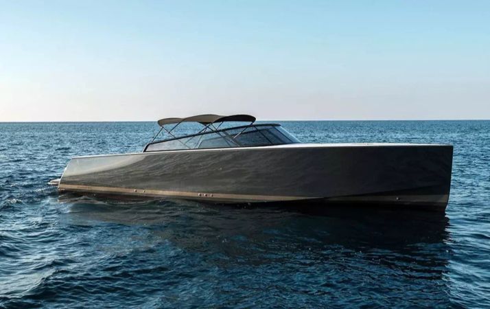 Van Dutch 40 | Captain Newport