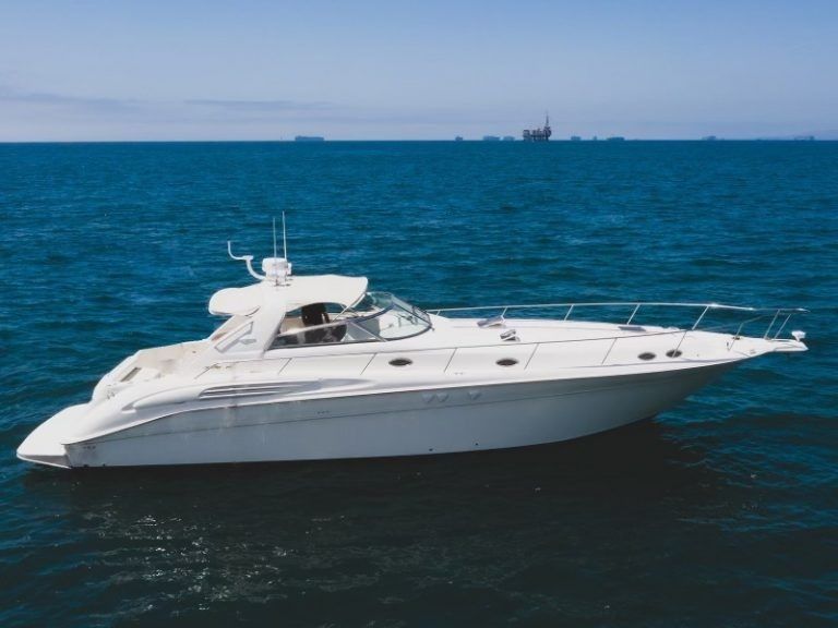 Sea Ray 450 | Captain Newport