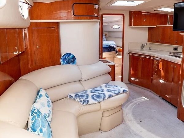 Sea Ray 450 | Captain Newport