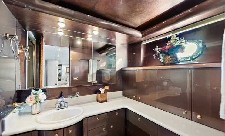 Cheoy Lee 87 | Angelica