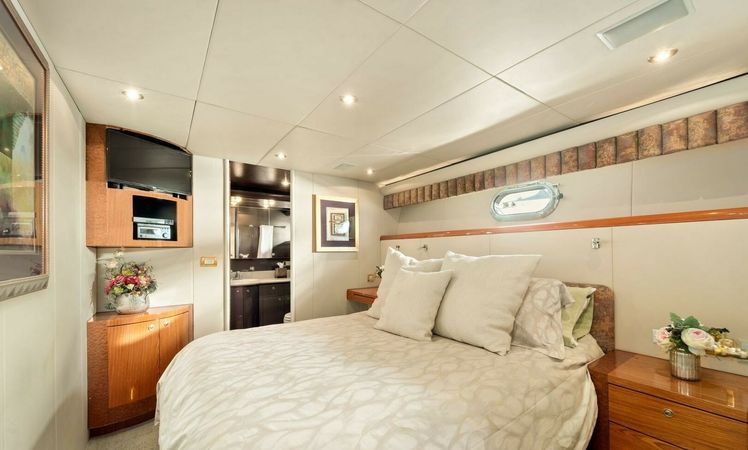 Cheoy Lee 87 | Angelica