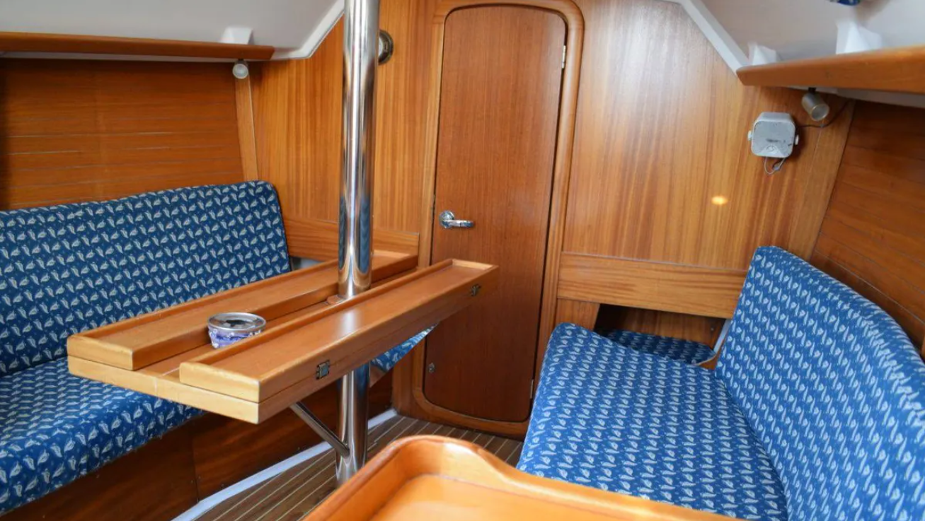 Dufour 30 | Nomos