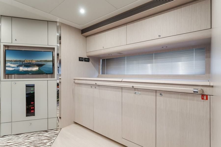 Riva Virtus 63 | Pergola