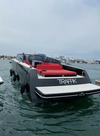 Van Dutch 55 | Traffik