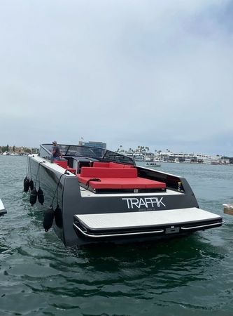 Van Dutch 55 | Traffik