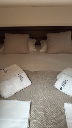 Galeon 430 Skydeck | Bellagio