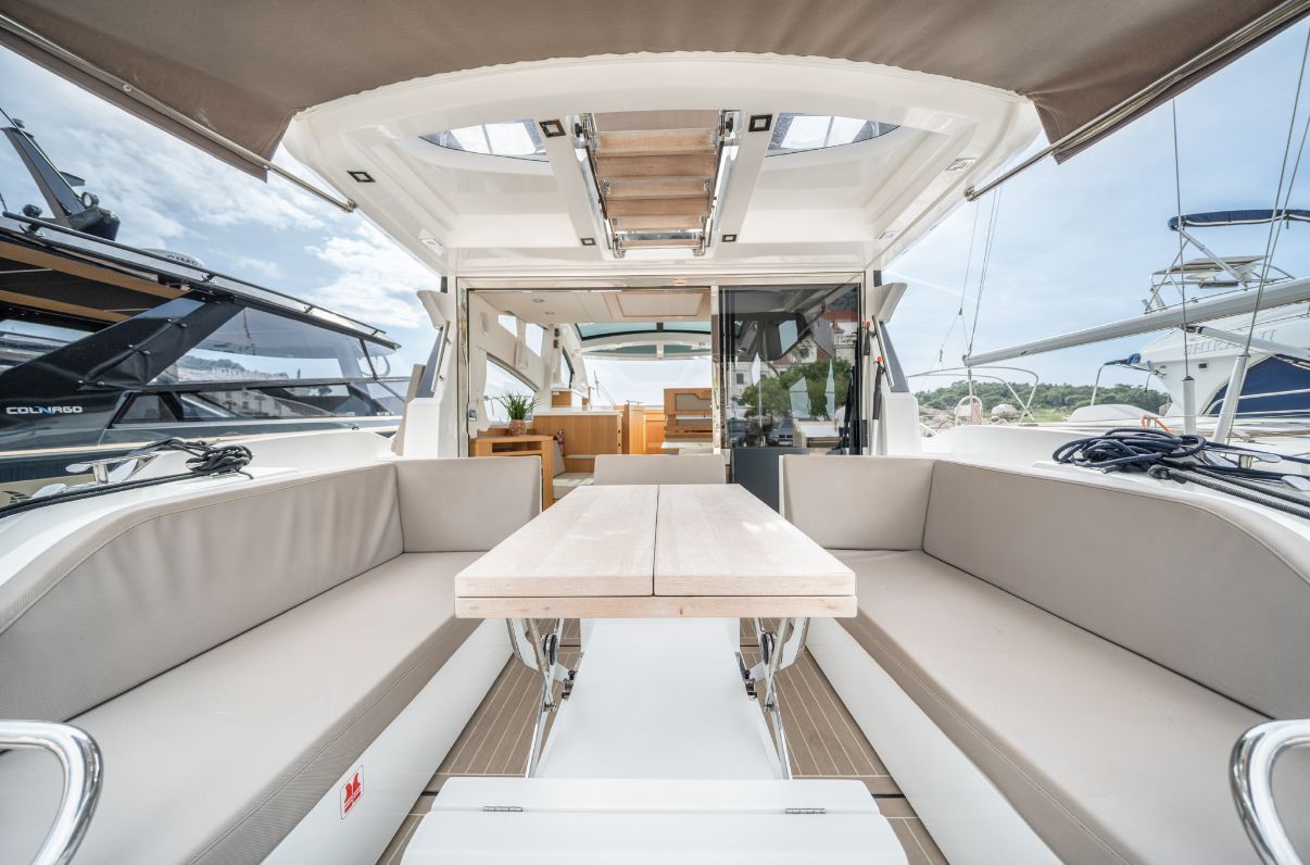 Galeon 430 Skydeck | Bellagio