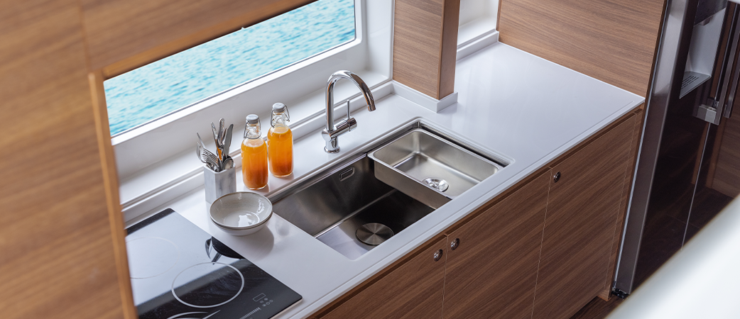 Aquila 54 | Southern Cross