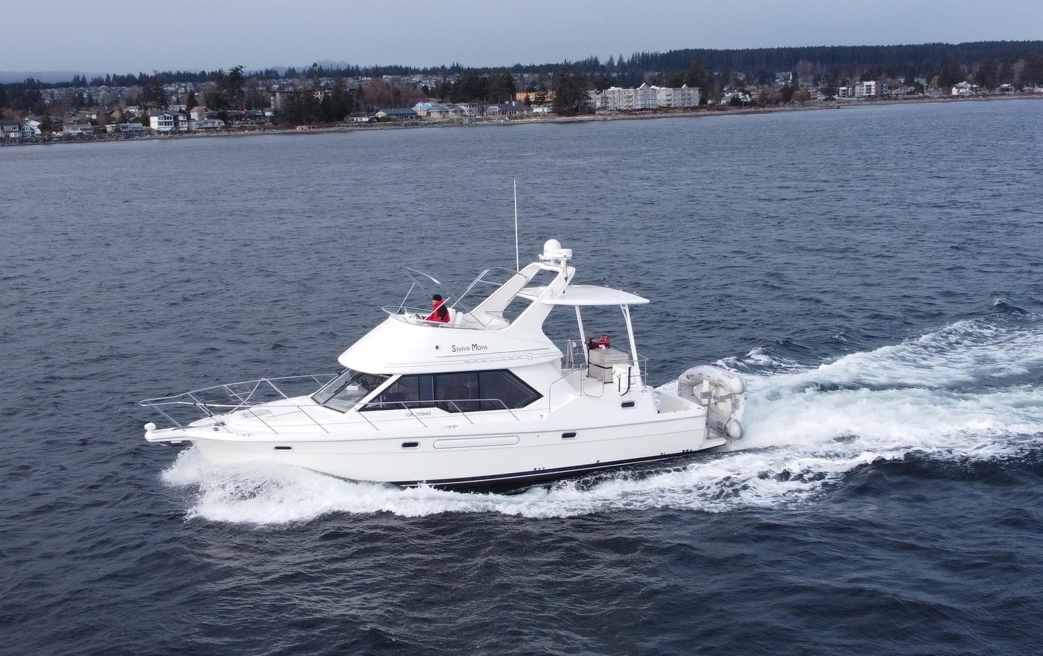 Bayliner 4087 | Shaya Moya