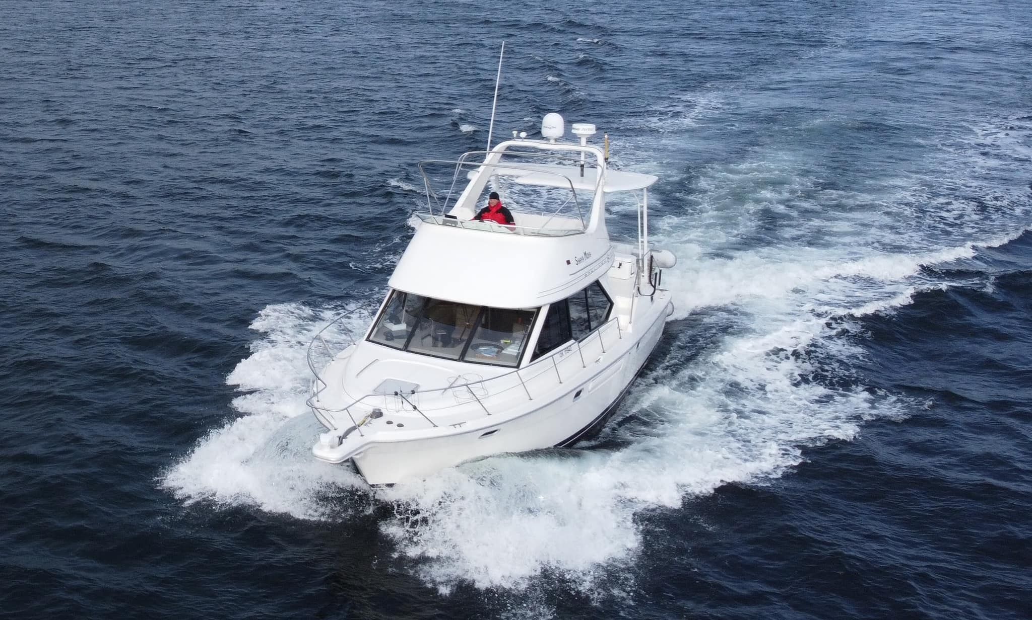 Bayliner 4087 | Shaya Moya