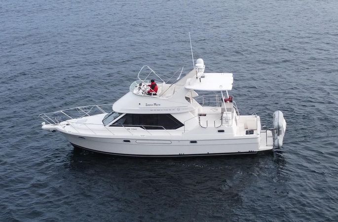 Bayliner 4087 | Shaya Moya
