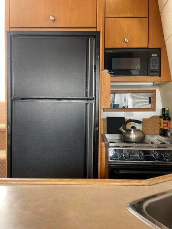 Bayliner 4087 | Shaya Moya