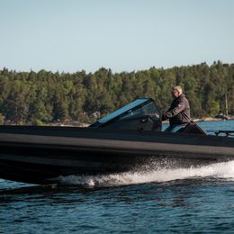 Iron Boats 827 | Iron Man